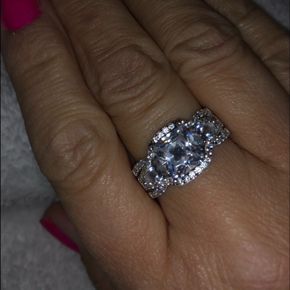 NWOT Swetelove Handmade Princess Cut Ring - Picture 2 of 7